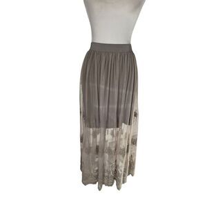 NWT Wrap London taupe peasant skirt with sheer lace overlay - 8